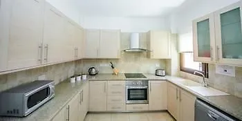 Apartment Oceanview Luxury 080 Paralimni
