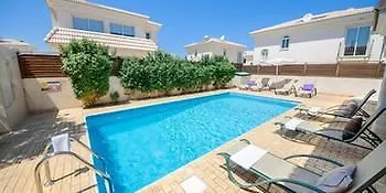 Oceanview Luxury 080 *