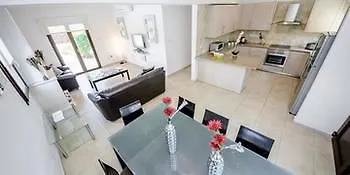 Apartment Oceanview Luxury 080 *
